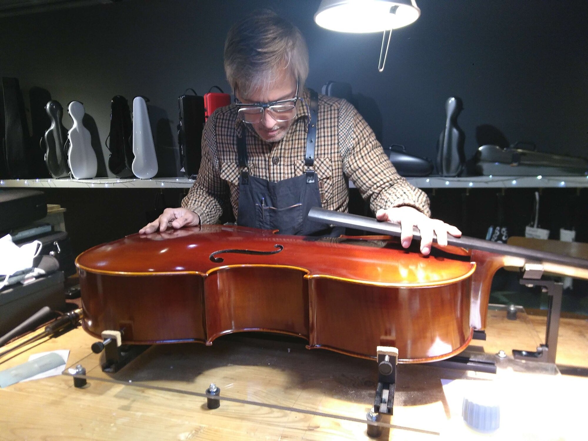 Images MUSITEKTON  Josep Saguer luthier