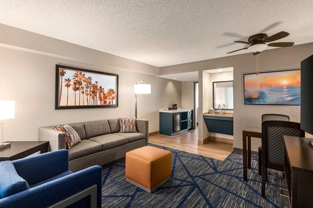 Images Embassy Suites by Hilton Miami International Airport