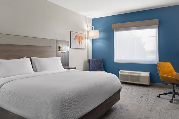 Images Holiday Inn Express Toledo North by IHG