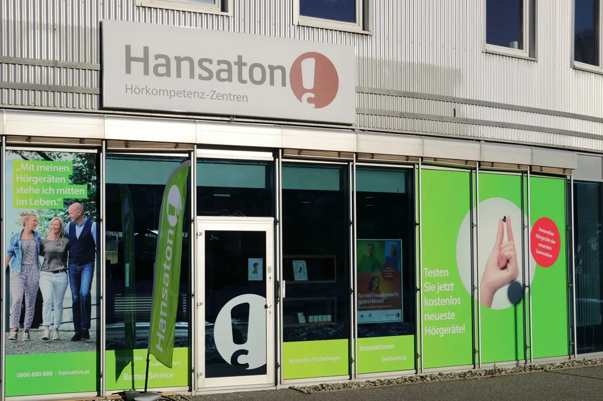 Das Team vom Hansaton Hörkompetenz-Zentrum {city} freut sich auf Ihren Besuch!