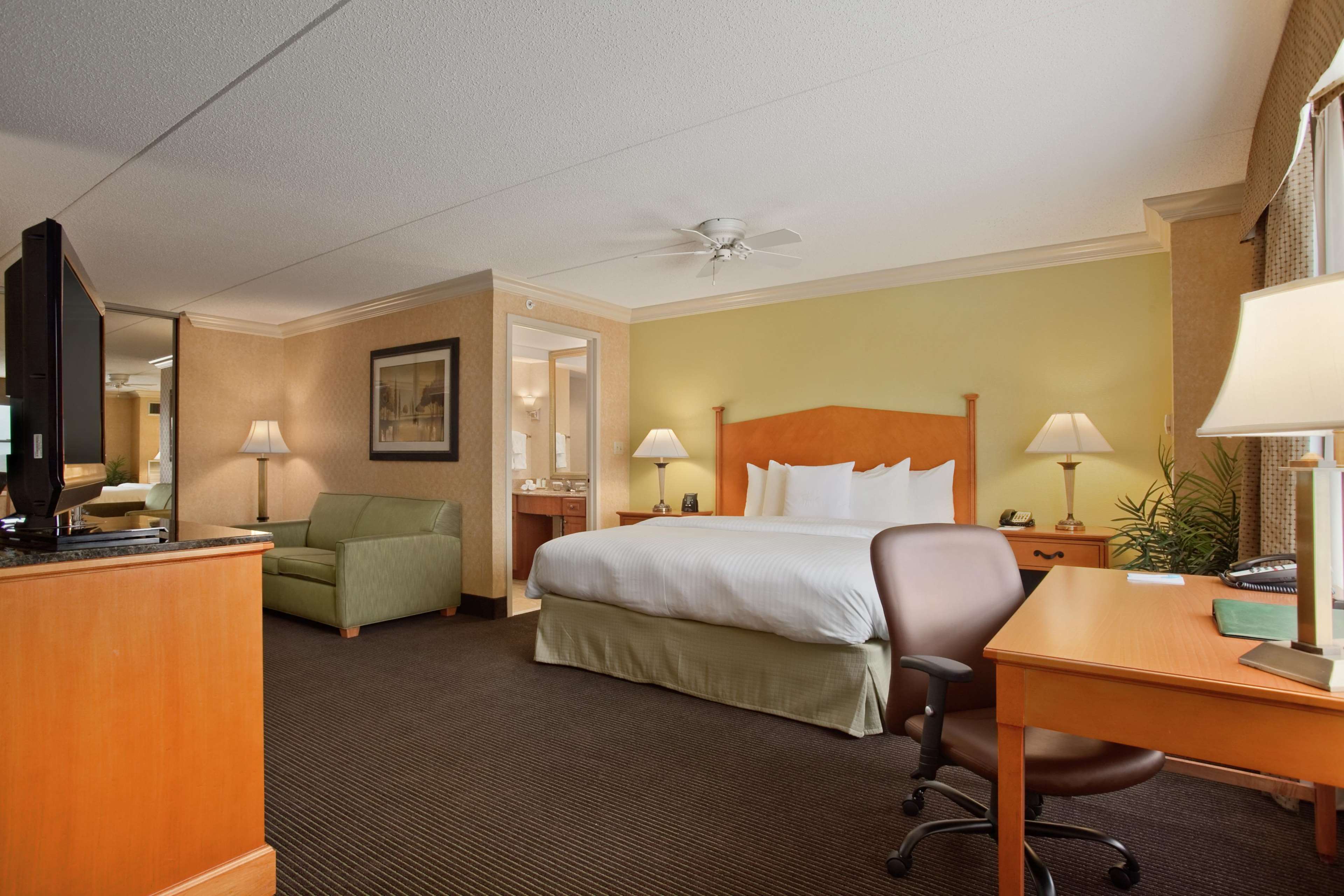 Guest room