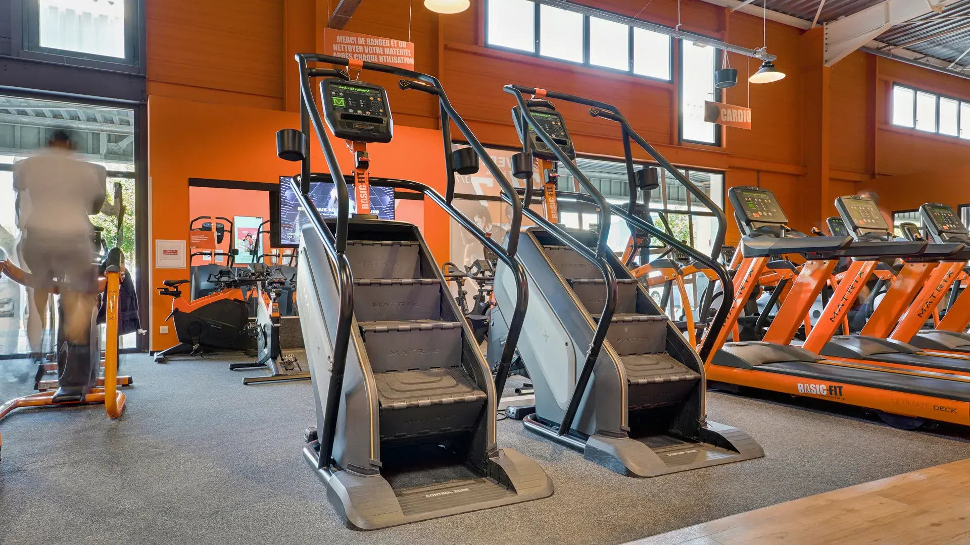 Images Basic-Fit 24/7