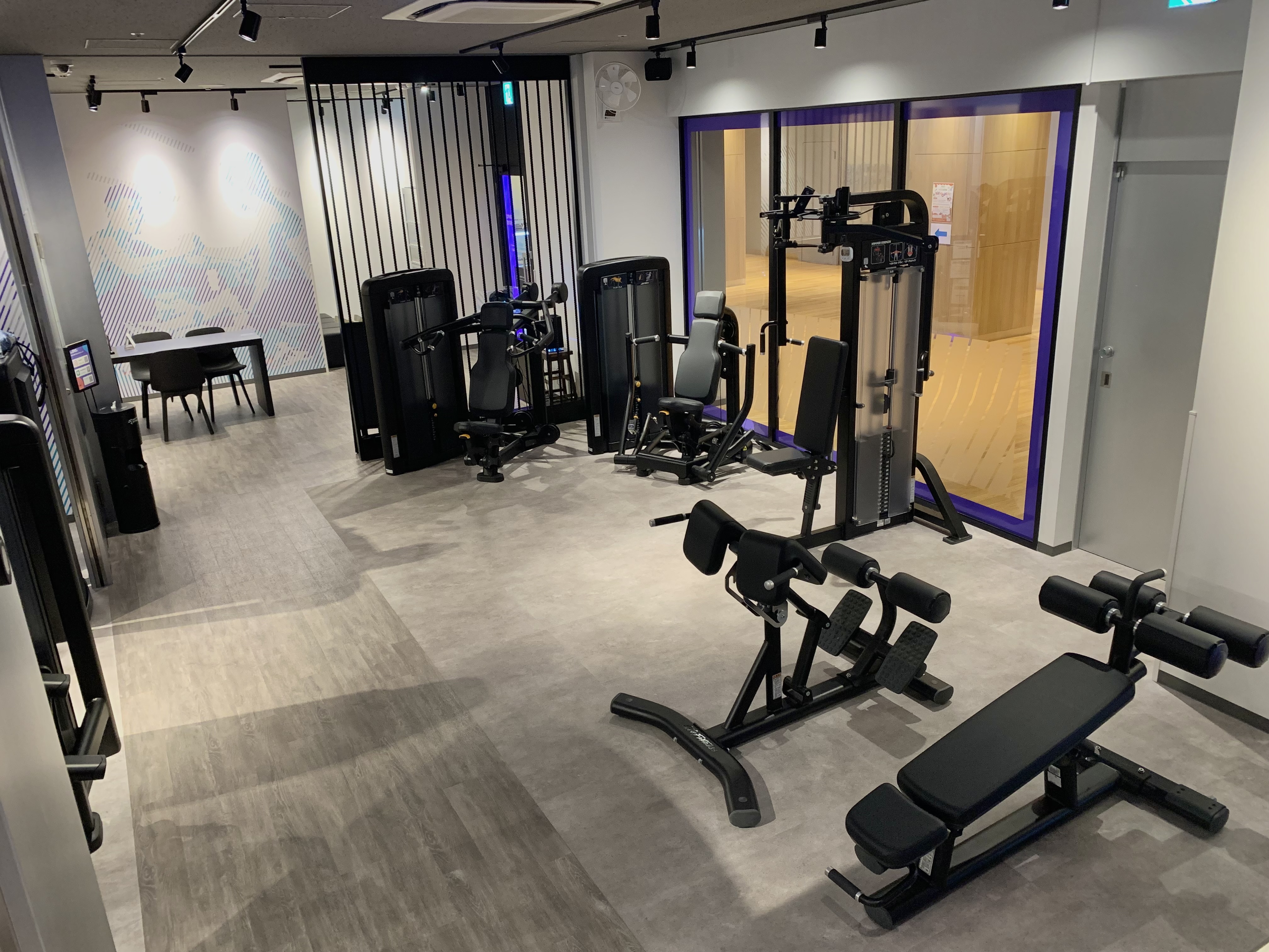 Images エニタイムフィットネス 松山大街道店