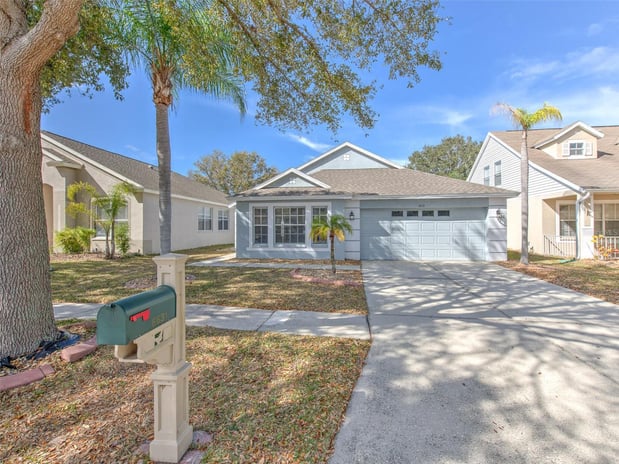 Images Christopher Johnson Realtor