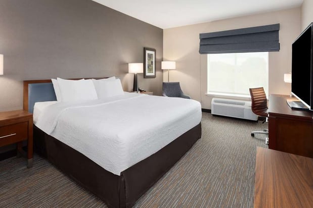Images Hampton Inn by Hilton Nashville Airport Century Place