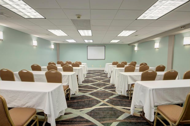 Images Holiday Inn St. Petersburg N- Clearwater by IHG
