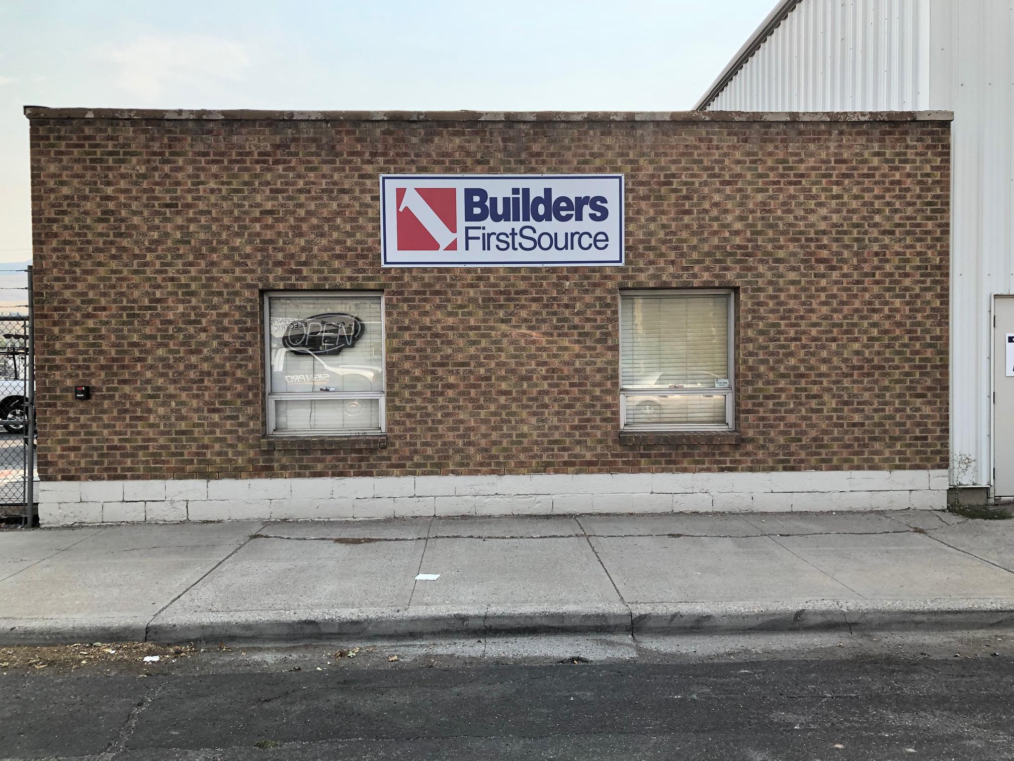 Builders FirstSource Building Sign