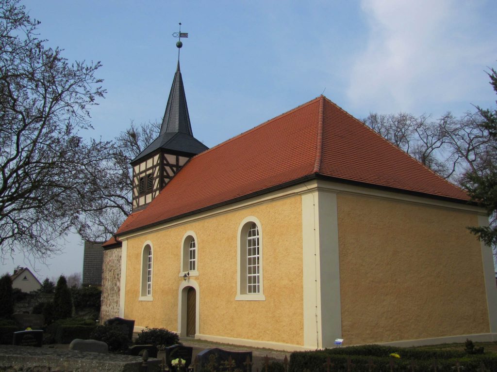 Kirche Warnitz - Ev. KG Potzlow-Lindenhagen, Am Ring in Oberuckersee
