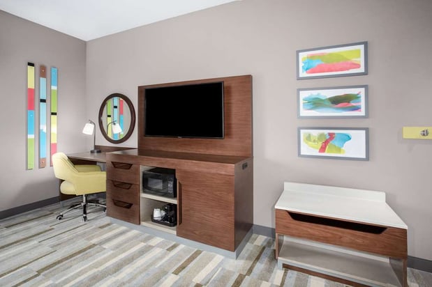 Images Hampton Inn & Suites Watsonville