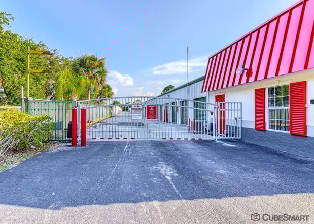 Images CubeSmart Self Storage