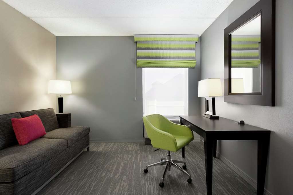 Guest room