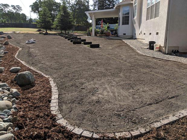 Images Complete Lawn and Landscape