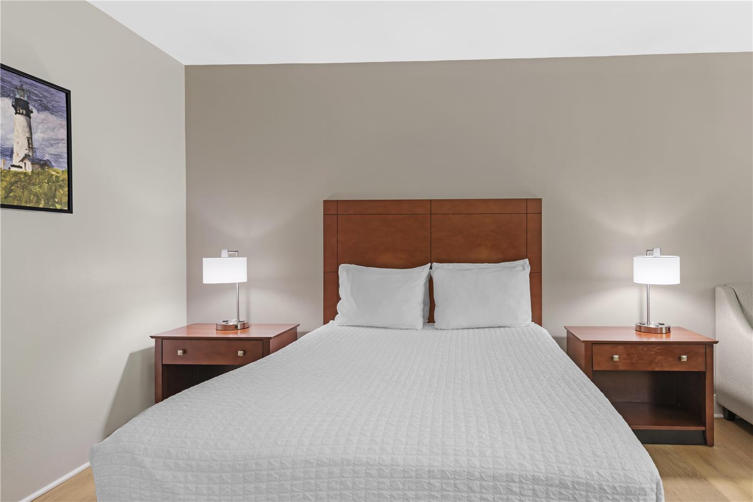 Standard Single Queen Bedroom