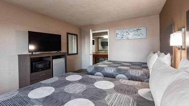 Images SureStay by Best Western Olathe