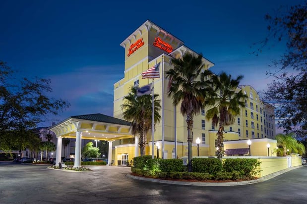 Images Hampton Inn & Suites Jacksonville Deerwood Park