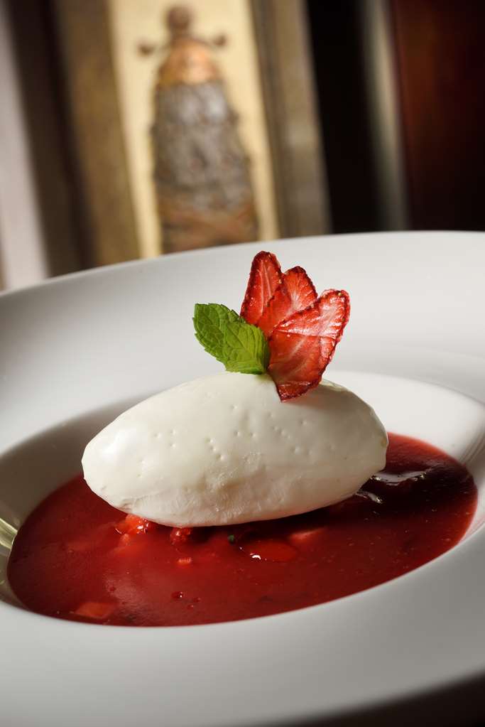 Images Palazzo Montemartini Rome, A Radisson Collection Hotel