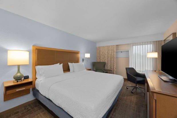 Images Hampton Inn Milford
