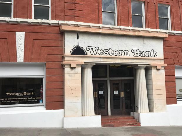 Images Western Bank