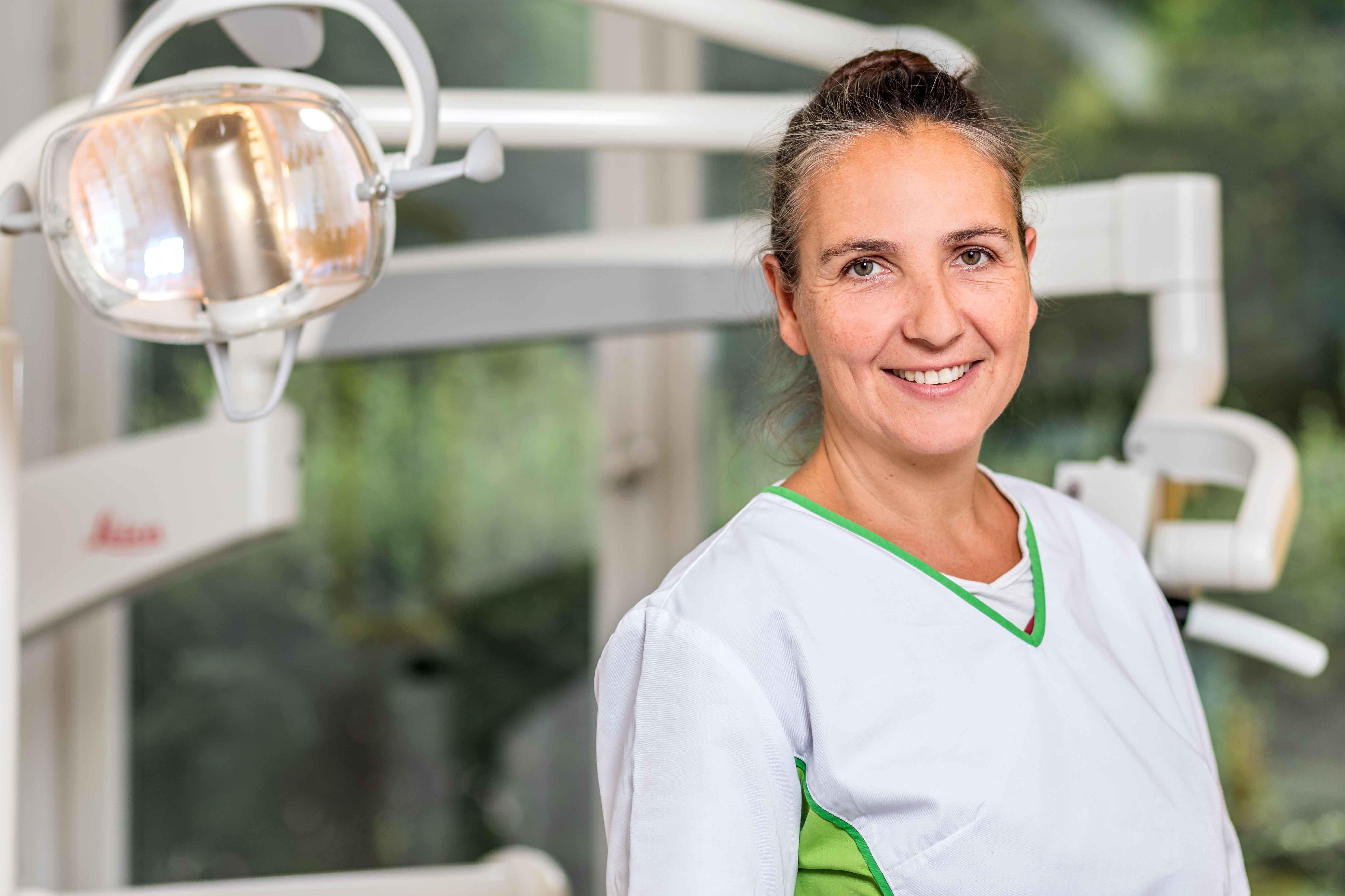 Zahnarztpraxis Dr. med. dent. Natalie Lettmann, Schorlemerstr. 111 in Düsseldorf