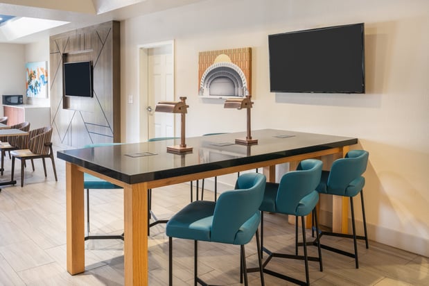Images Holiday Inn Express & Suites Orlando International Airport by IHG