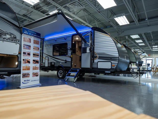 Images Blue Compass RV Sarasota
