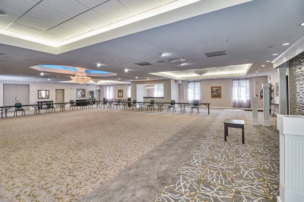 Images Holiday Inn Express & Suites Clearwater/US 19 N by IHG