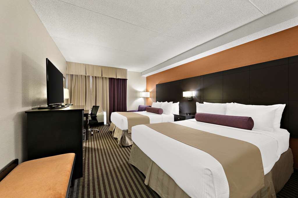 2 Queen Beds Best Western Plus Toronto North York Hotel & Suites Toronto (416)663-9500