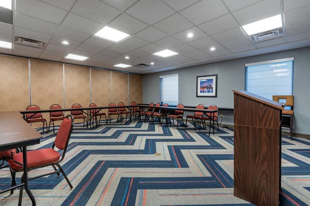 Images Hampton Inn & Suites Louisville East