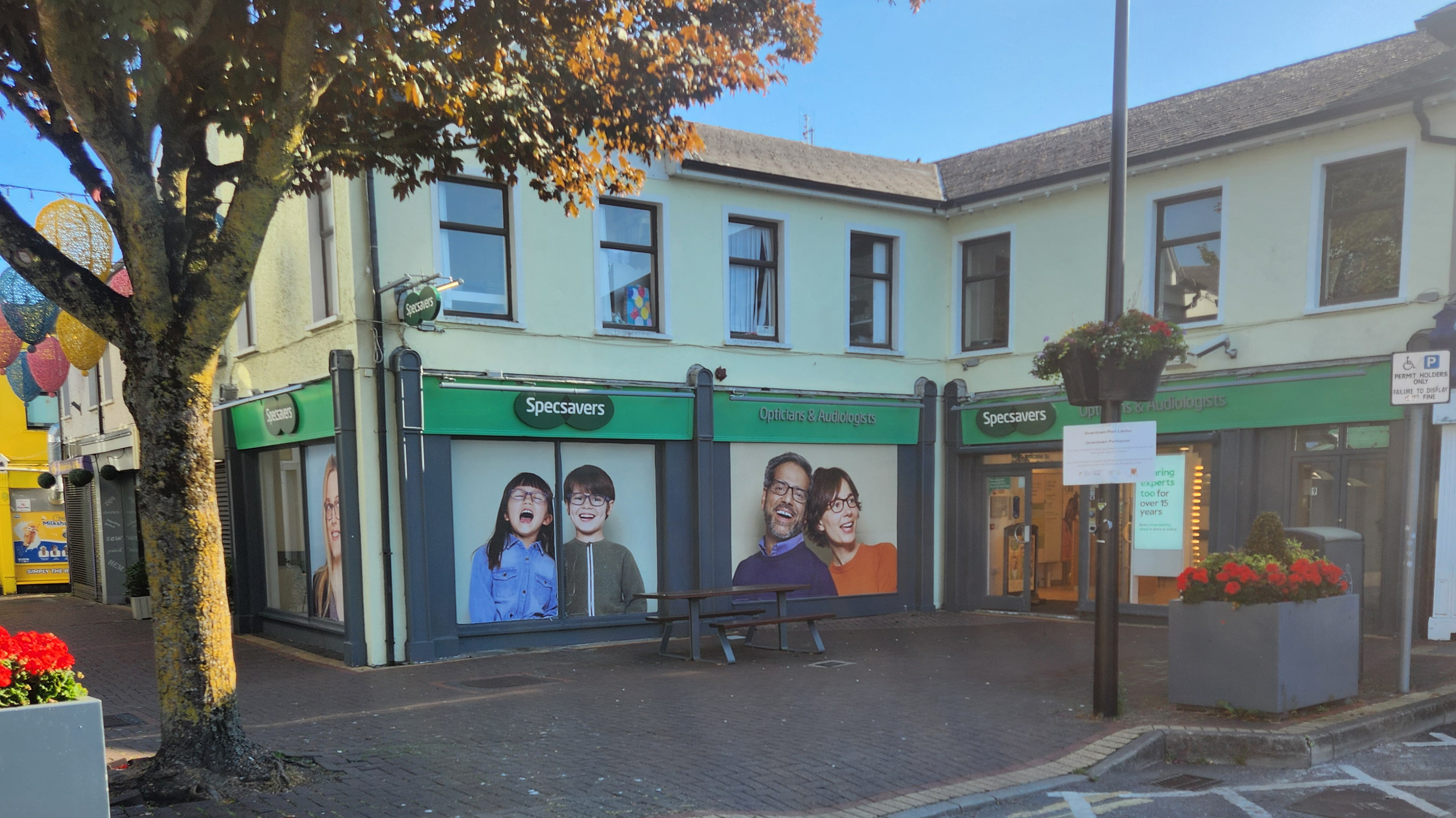 Specsavers Opticians & Audiologists - Portlaoise