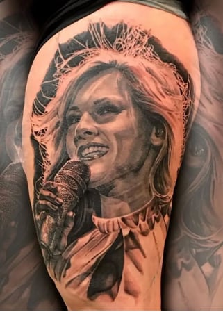 Bilder Bloody Dogs Tattoo & Piercing Inh. Robert Pongrácz