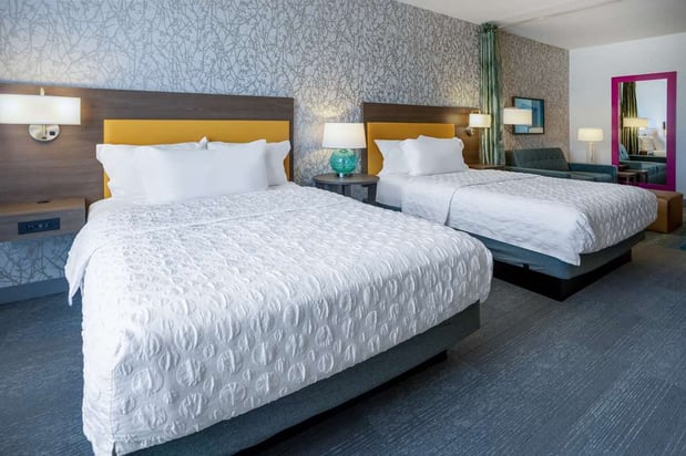 Images Tru by Hilton Pensacola Airport Medical Center