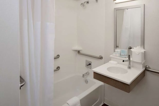 Images Hampton Inn Louisville Downtown