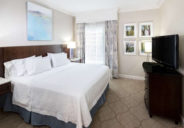 Images Hampton Inn & Suites Charlotte/SouthPark at Phillips Place