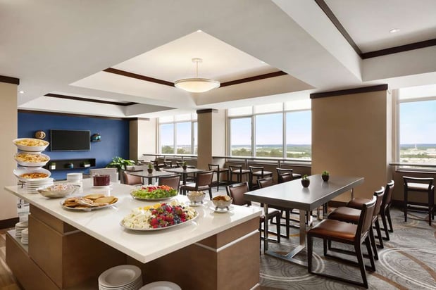 Images Hilton Baltimore BWI Airport
