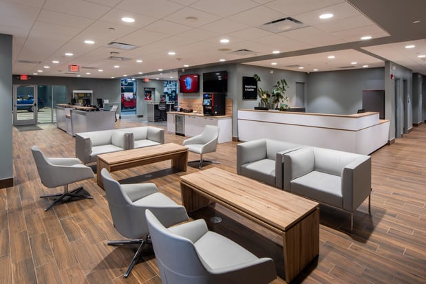 Images Lia Nissan of Saratoga