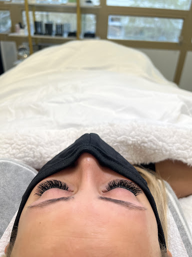 Images Adri Glamour Lashes