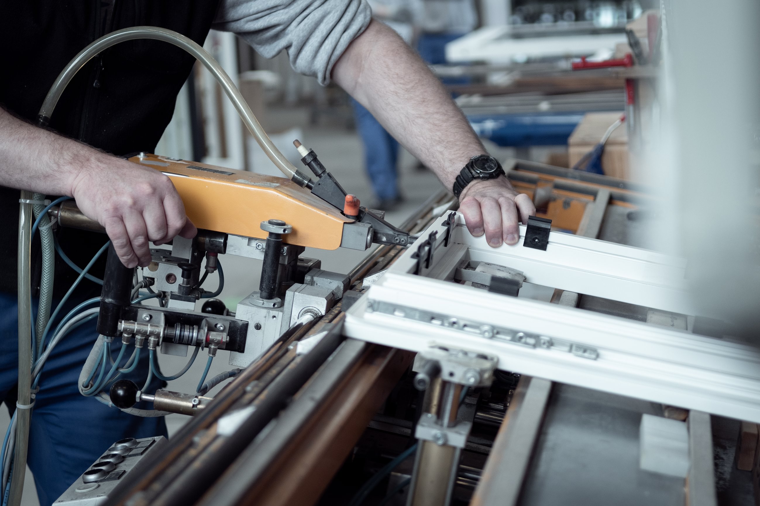 Alpsteg Fenster AG, Lenzhardweg 40 in Niederlenz