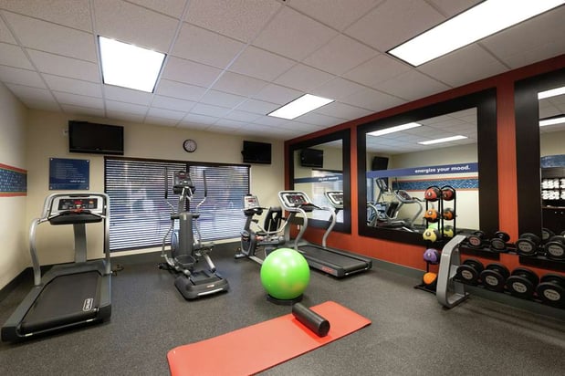 Images Hampton Inn Winston-Salem Hanes Mall