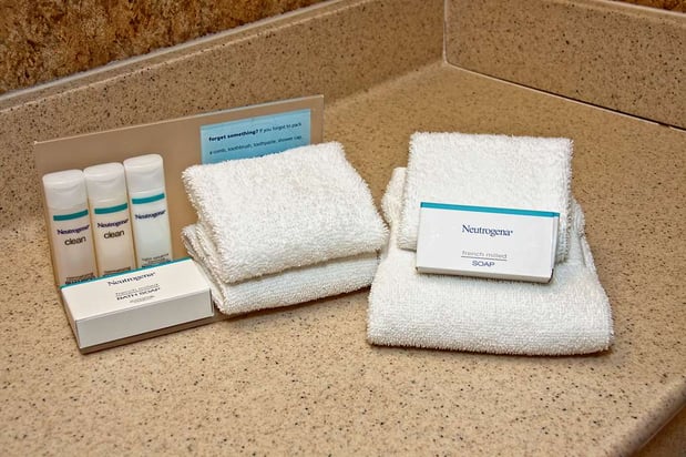 Images Hampton Inn & Suites Kalamazoo-Oshtemo