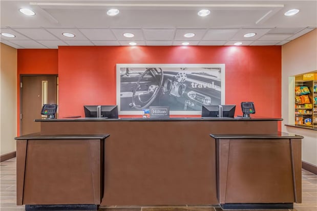 Images Hampton Inn & Suites Detroit/Airport-Romulus