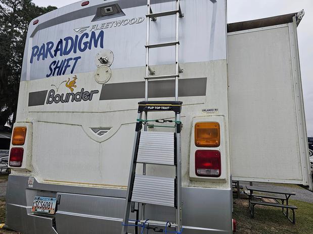 Images Reliable R.V Repair