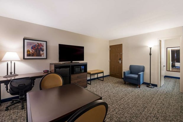 Images Best Western Winners Circle