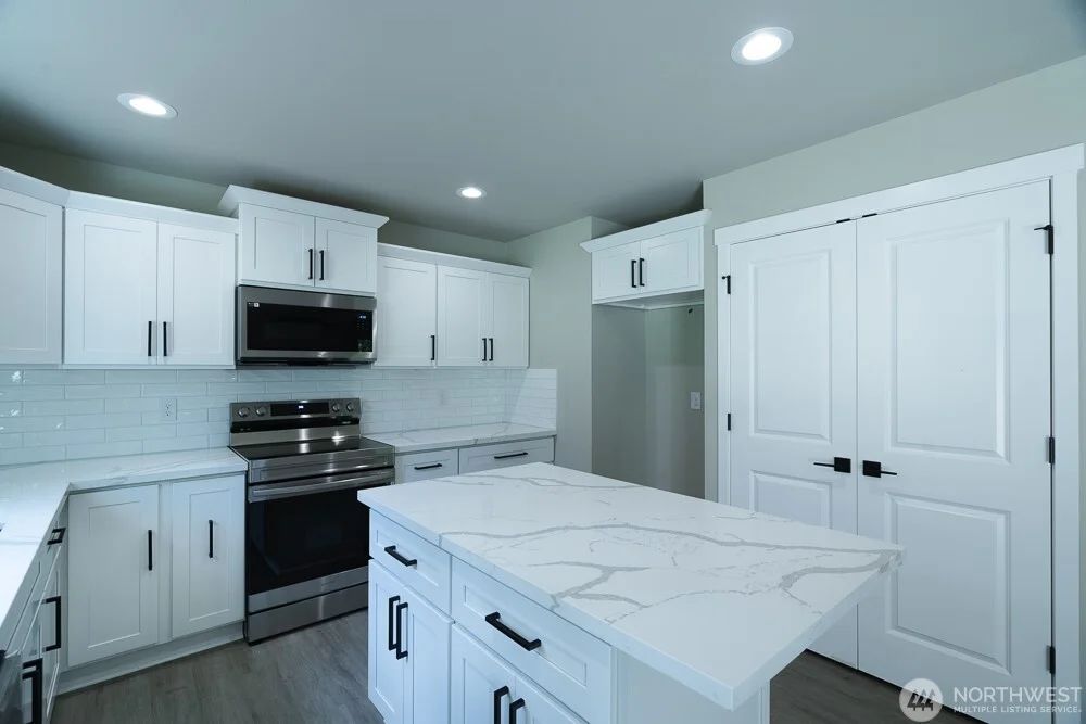 Icon Consulting & Construction Image