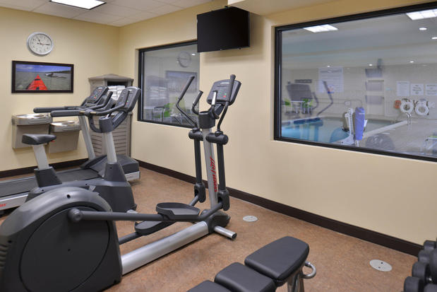 Images Holiday Inn Express & Suites Dearborn SW - Detroit Area by IHG