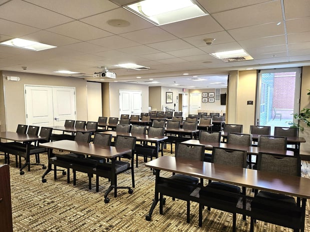 Images Staybridge Suites Marquette by IHG