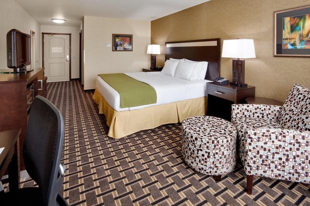 Images Holiday Inn Express & Suites Limerick - Pottstown, an IHG Hotel