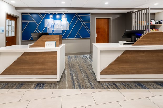 Images Holiday Inn Express & Suites Jackson - Flowood by IHG