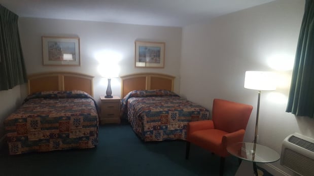 Images Queens Lodge Motel