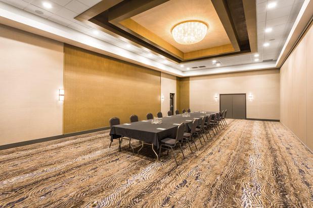 Images Holiday Inn Roanoke Airport-Conference Ctr by IHG