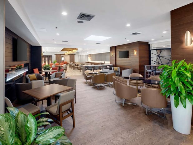 Images Hilton Chicago/Oak Lawn